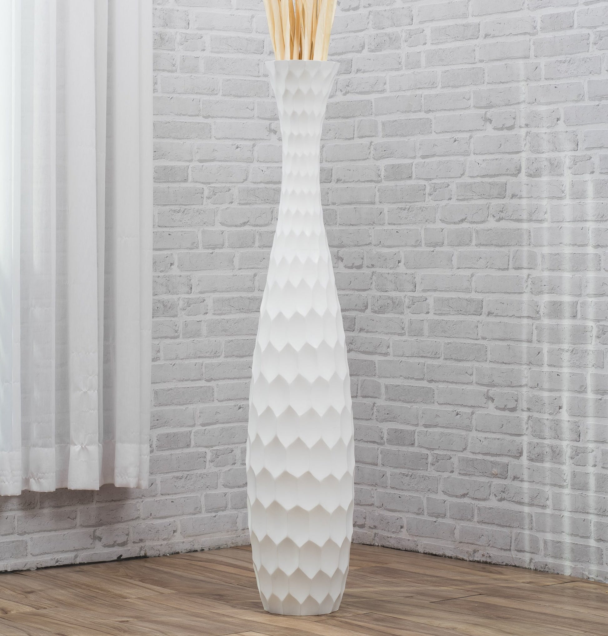 Large Mango Wood Floor Vase – Handcrafted Decorative Highlight from Thailand, 105 cm