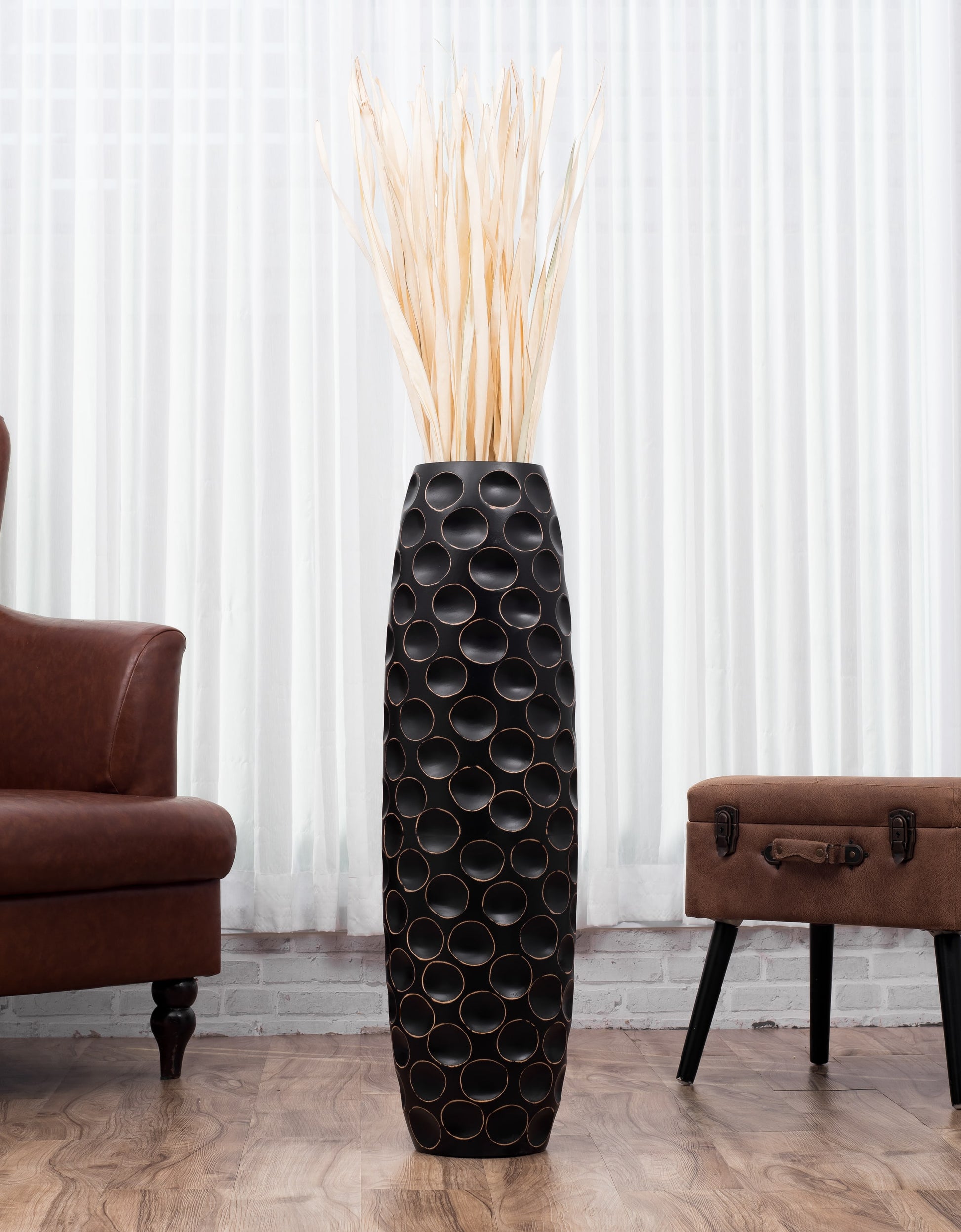 Large Mango Wood Floor Vase – Handcrafted Decorative Highlight from Thailand, 85 cm