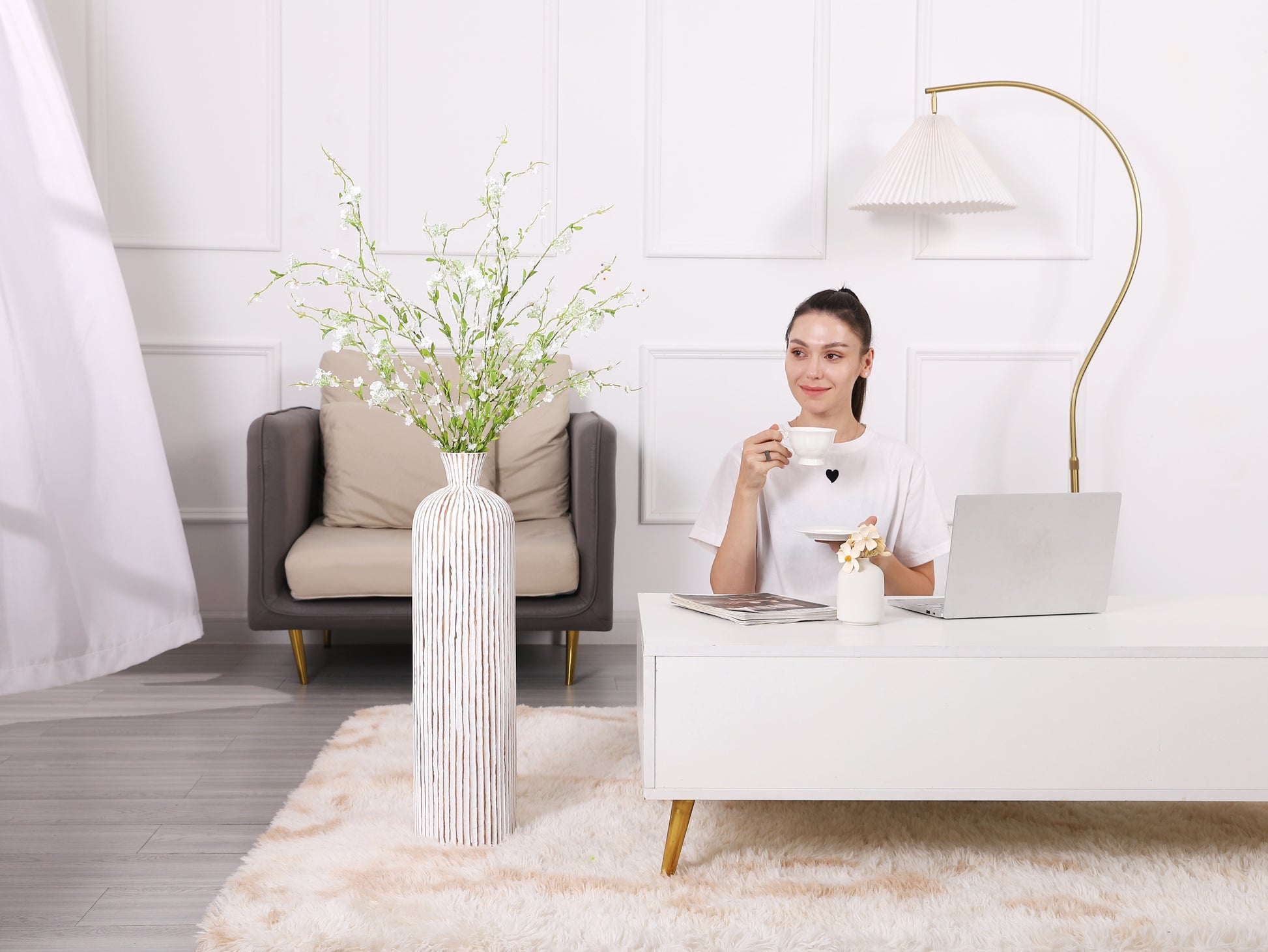 Large Resin Floor Vase – Stylish Waterproof Vase for Fresh & Dried Flowers, 65 cm