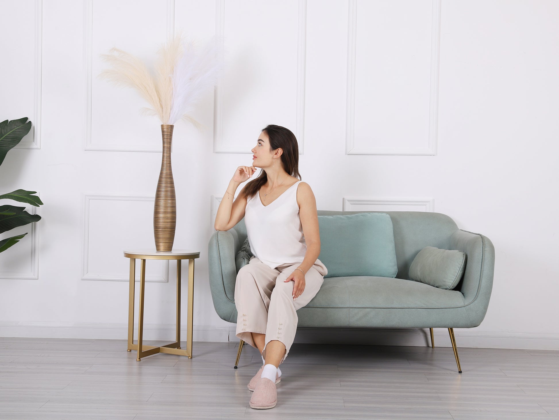 Large Resin Floor Vase – Stylish Waterproof Vase for Fresh & Dried Flowers, 65 cm