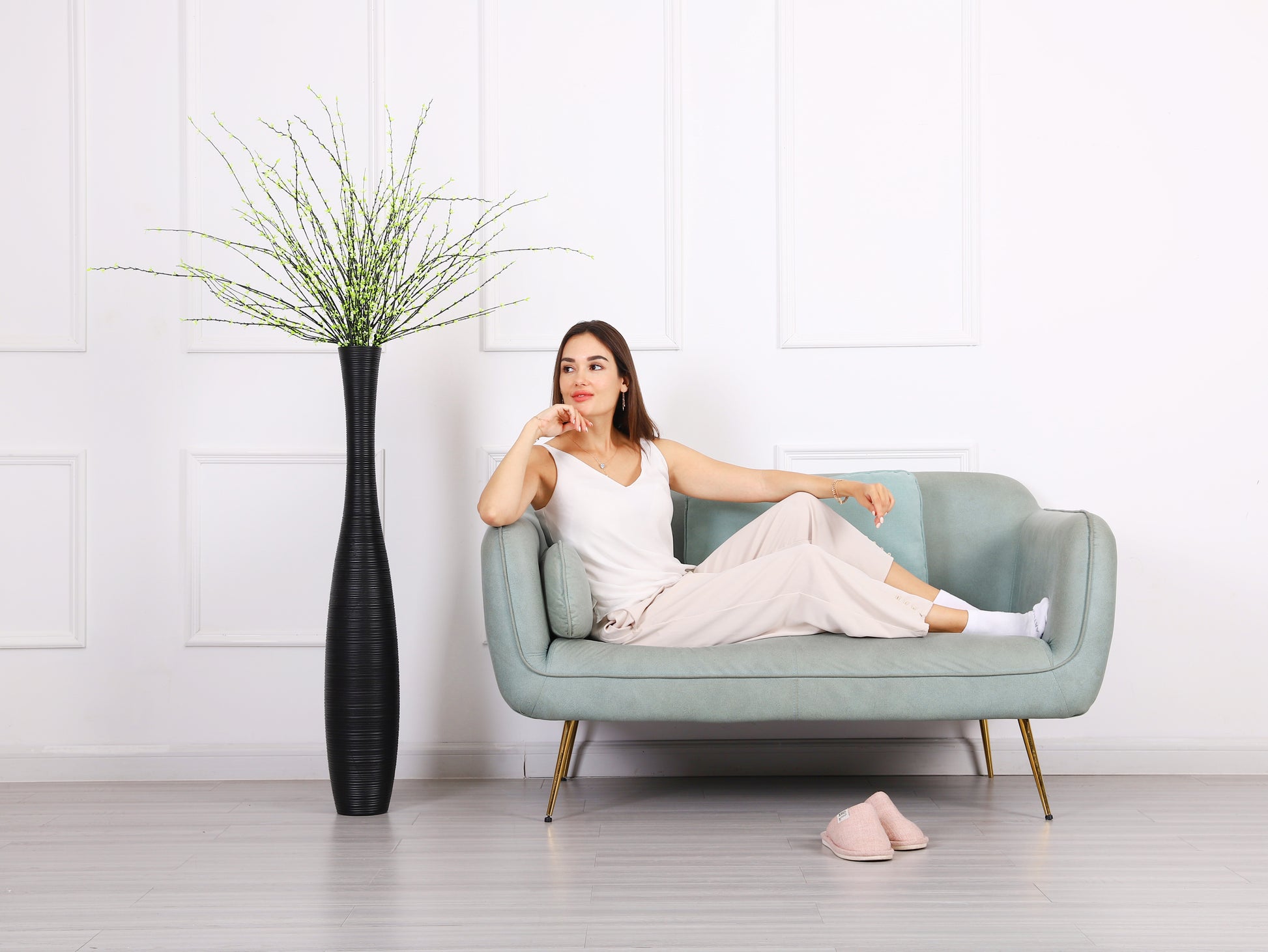 Large Resin Floor Vase – Stylish Waterproof Vase for Fresh & Dried Flowers, 105 cm