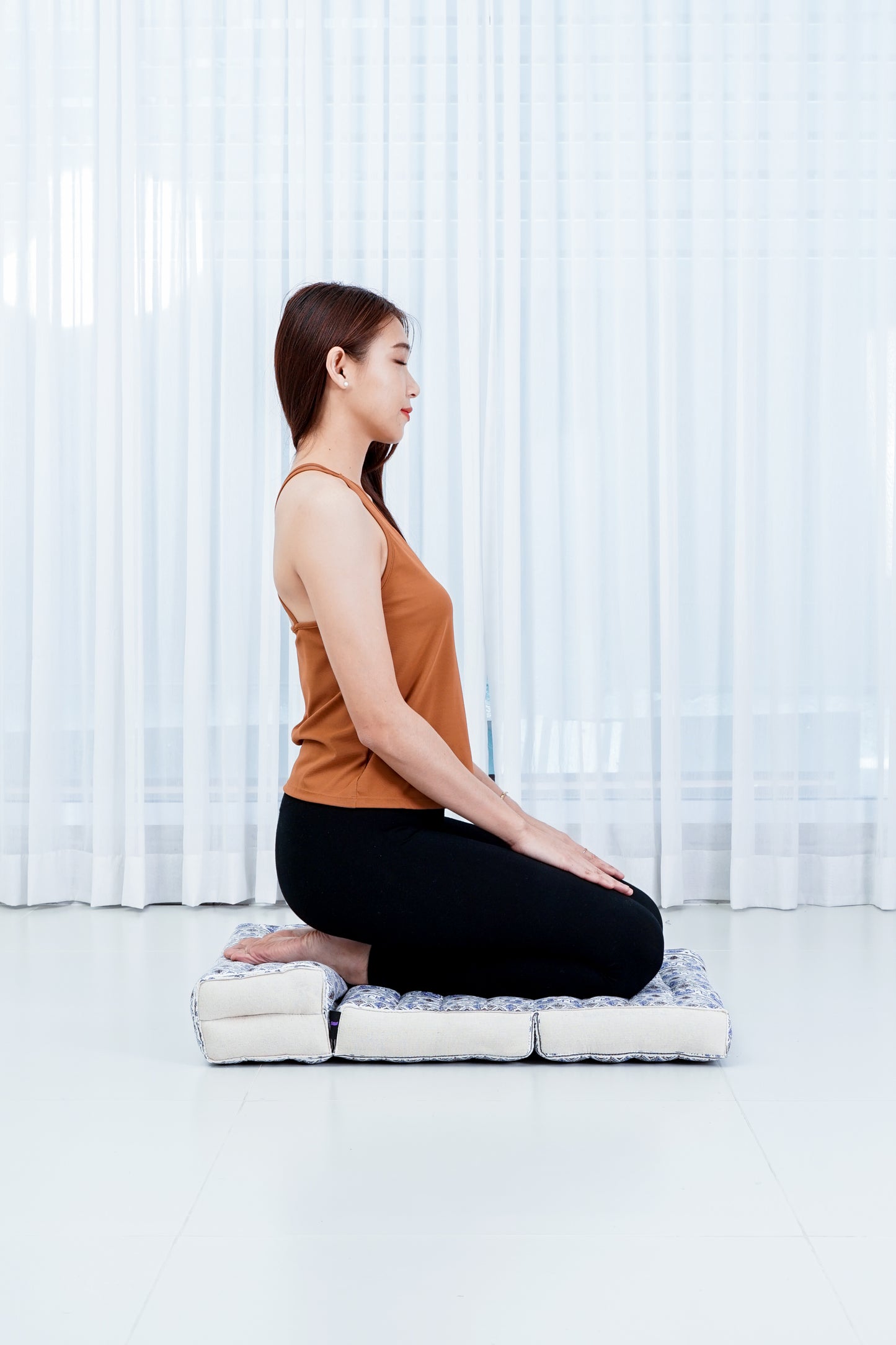 Foldable Meditation Cushion – Compact Kapok Seat with Foot Pad and Cotton Cover in Solid Colors or Thai Pattern, El1 - Blue