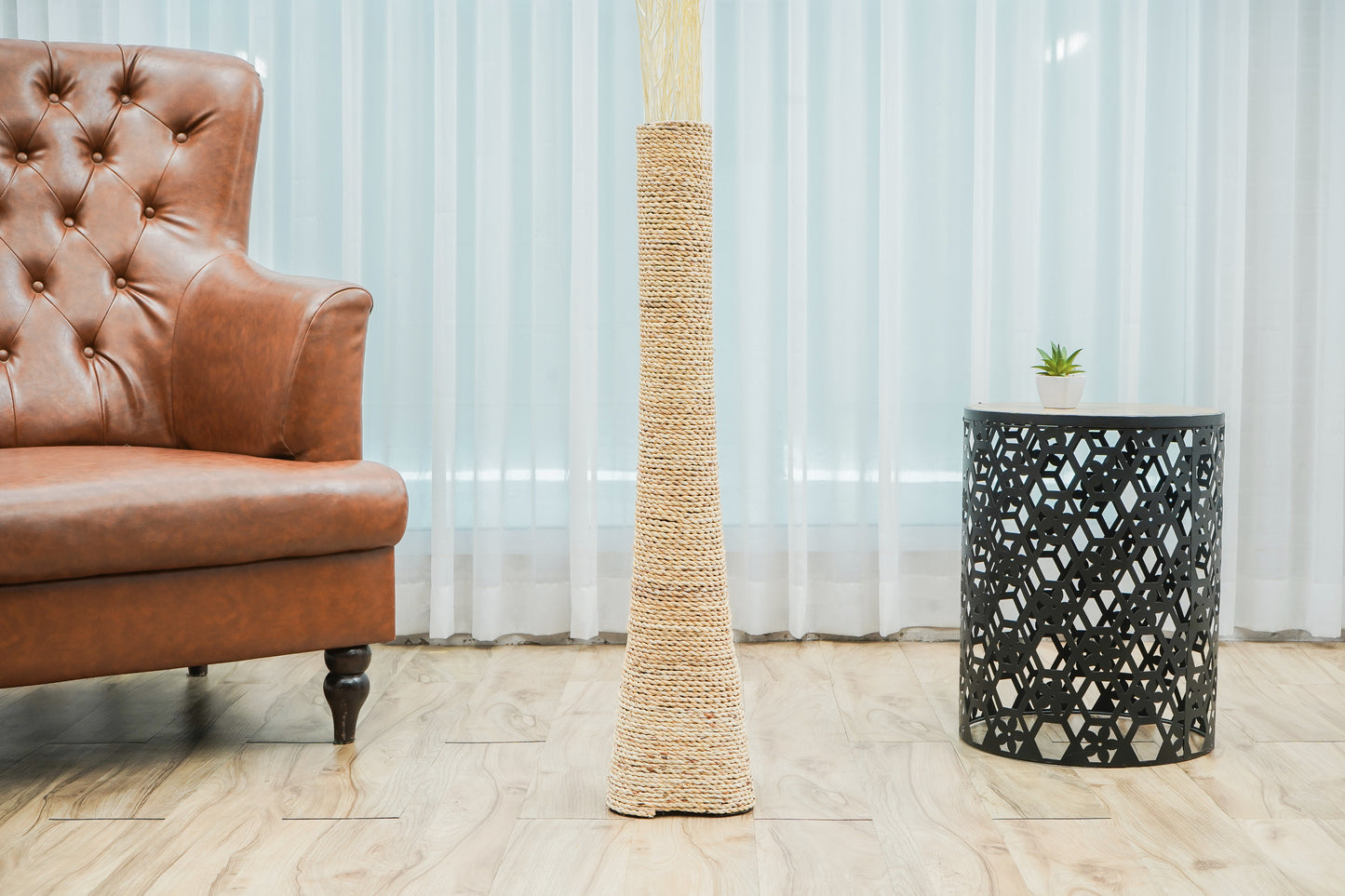 Large & Tall Floor Vase Made of Water Hyacinth and Bamboo – Handwoven Decorative Stand Vase for Dried Flowers & Branches, ecru, 90 cm - Modèle 2