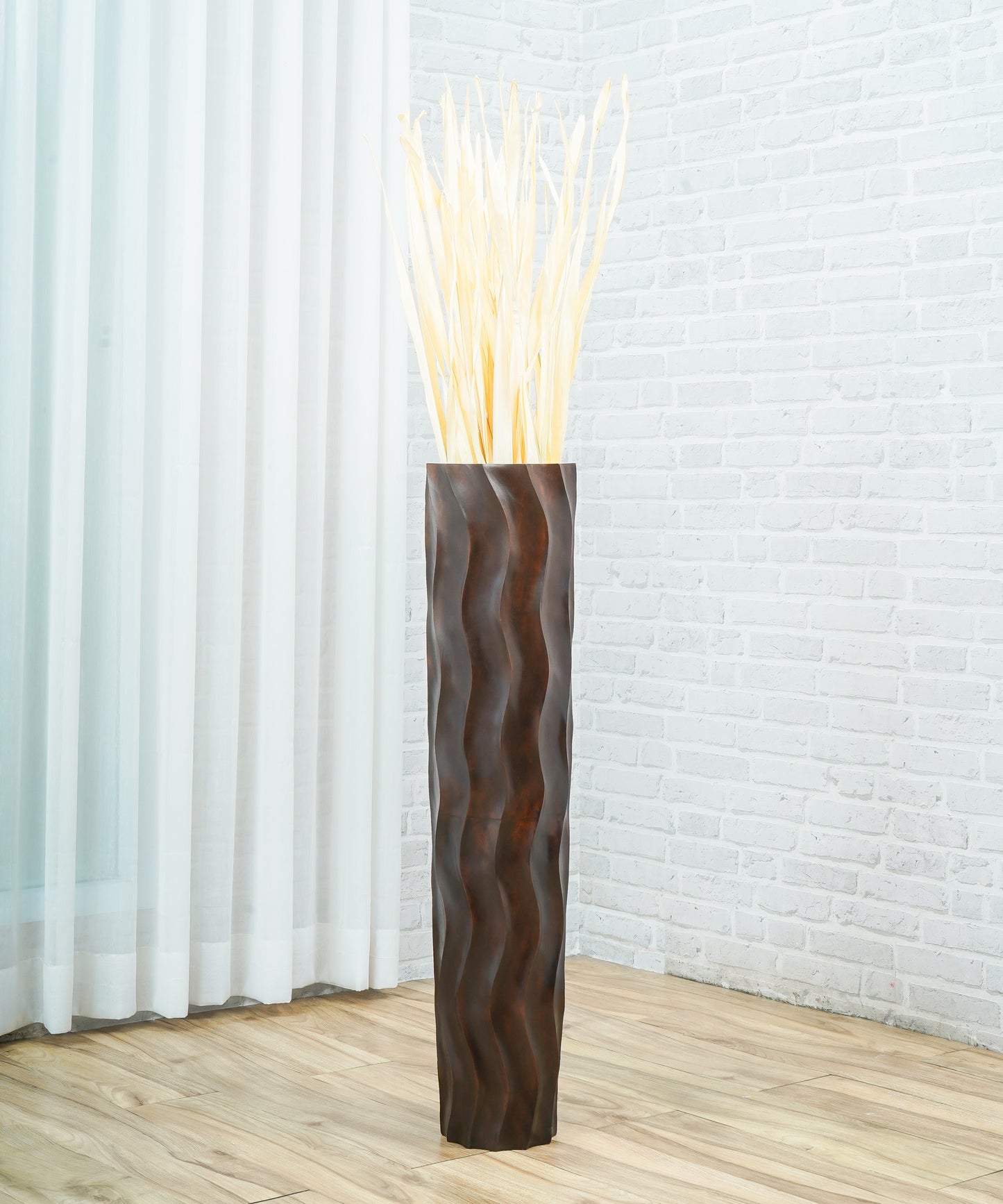 Large Mango Wood Floor Vase – Handcrafted Decorative Highlight from Thailand, 85 cm