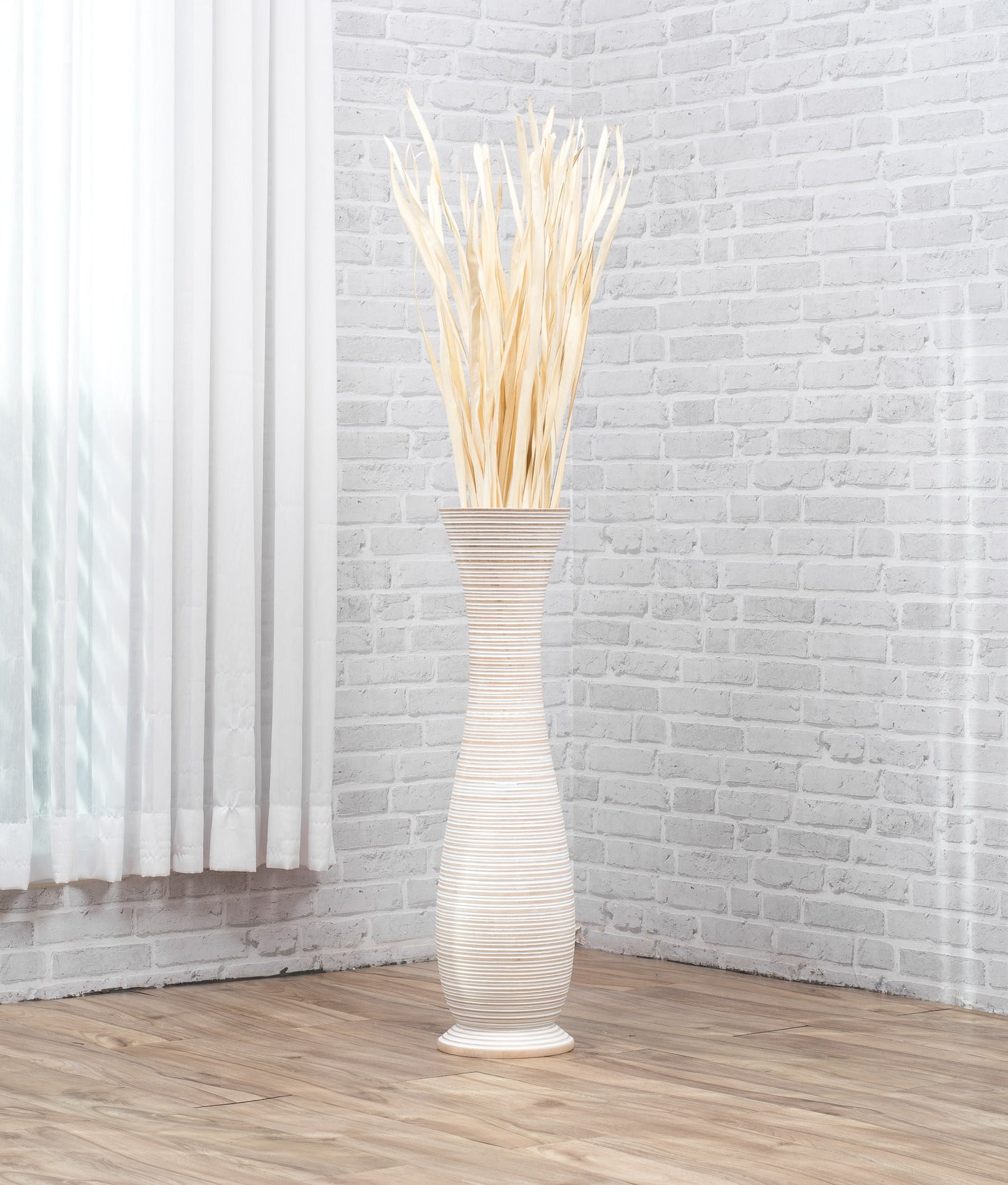 Large Mango Wood Floor Vase – Handcrafted Decorative Highlight from Thailand, 65 cm