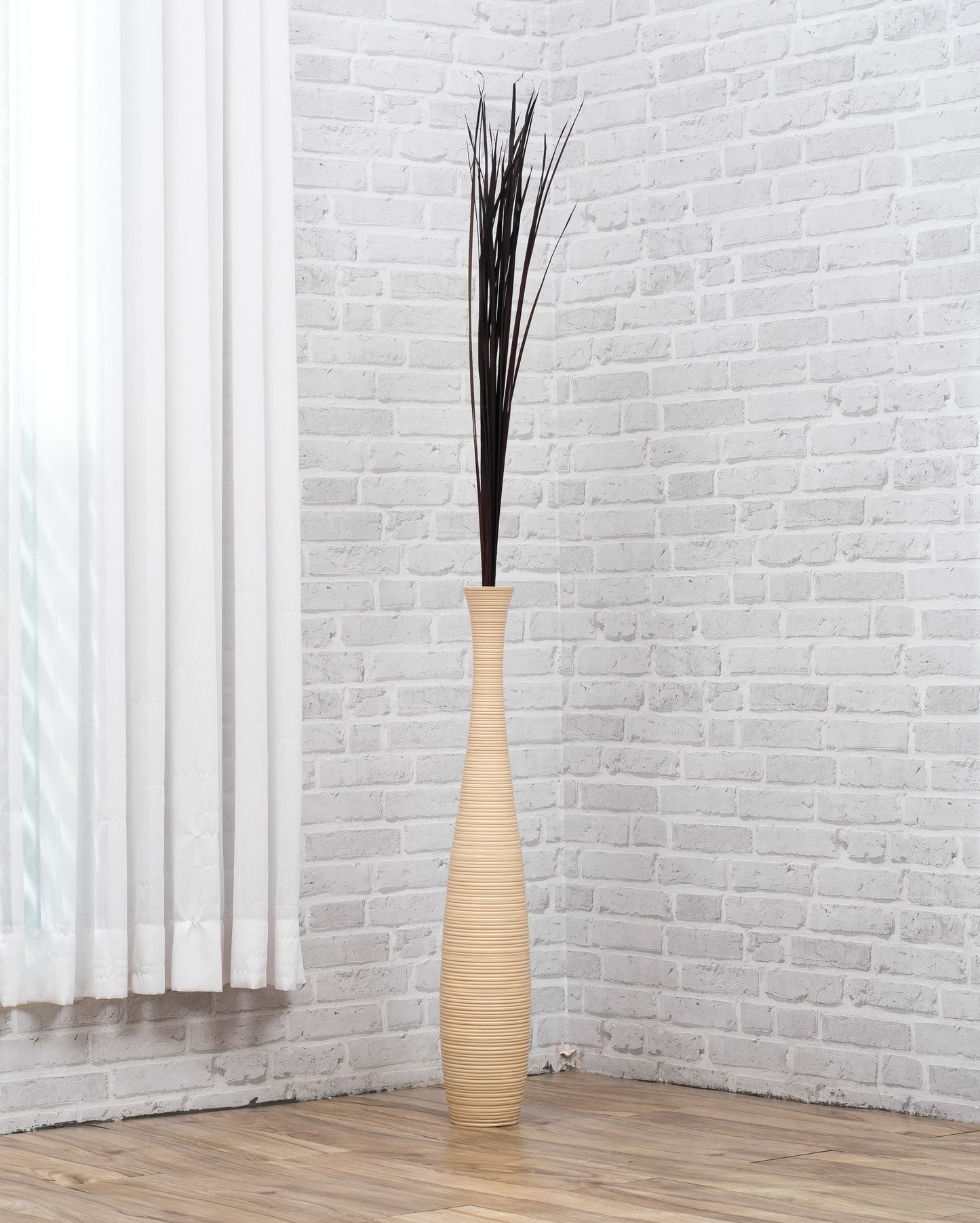 Large Mango Wood Floor Vase – Handcrafted Decorative Highlight from Thailand, 65 cm