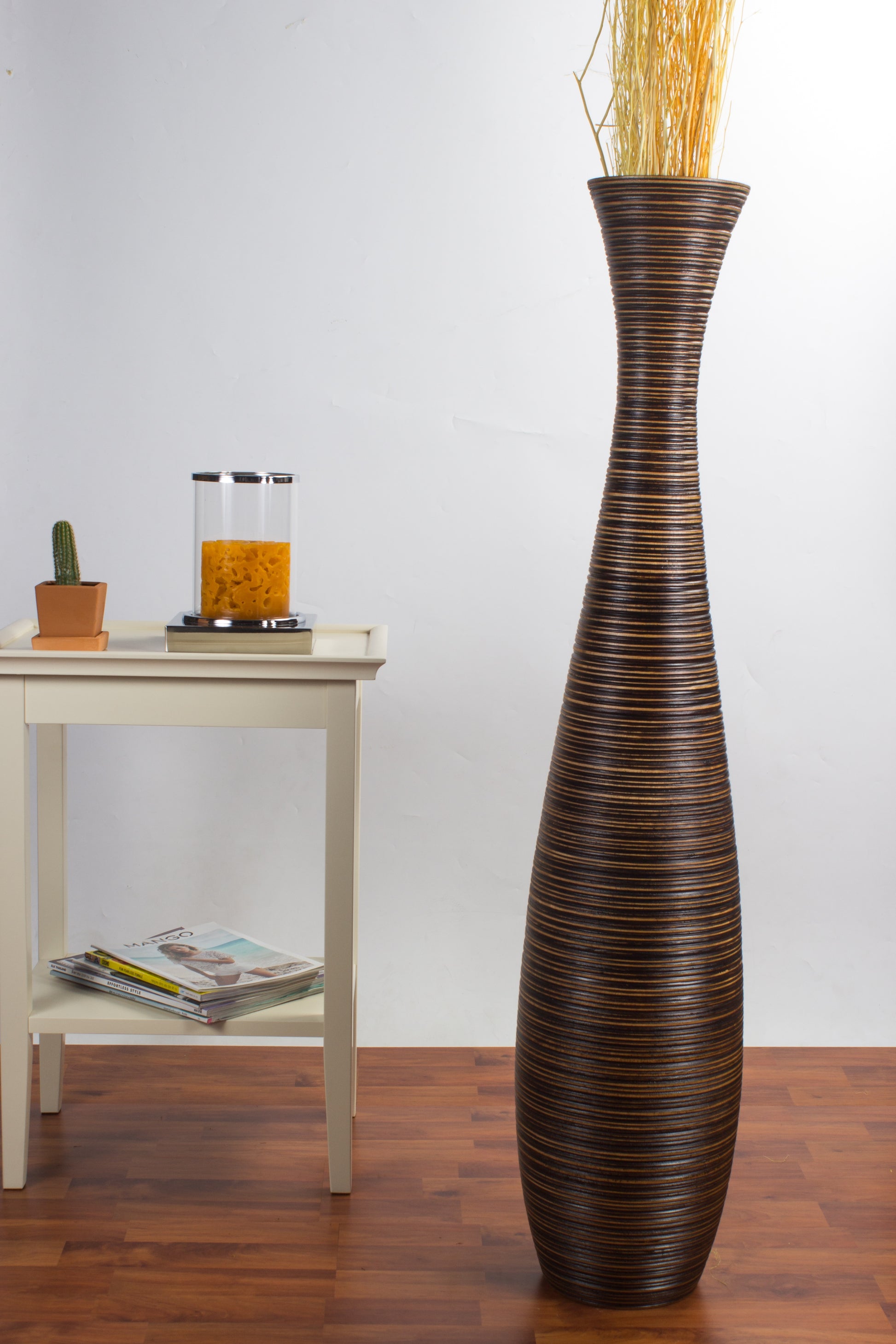 Large Mango Wood Floor Vase – Handcrafted Decorative Highlight from Thailand, 105 cm