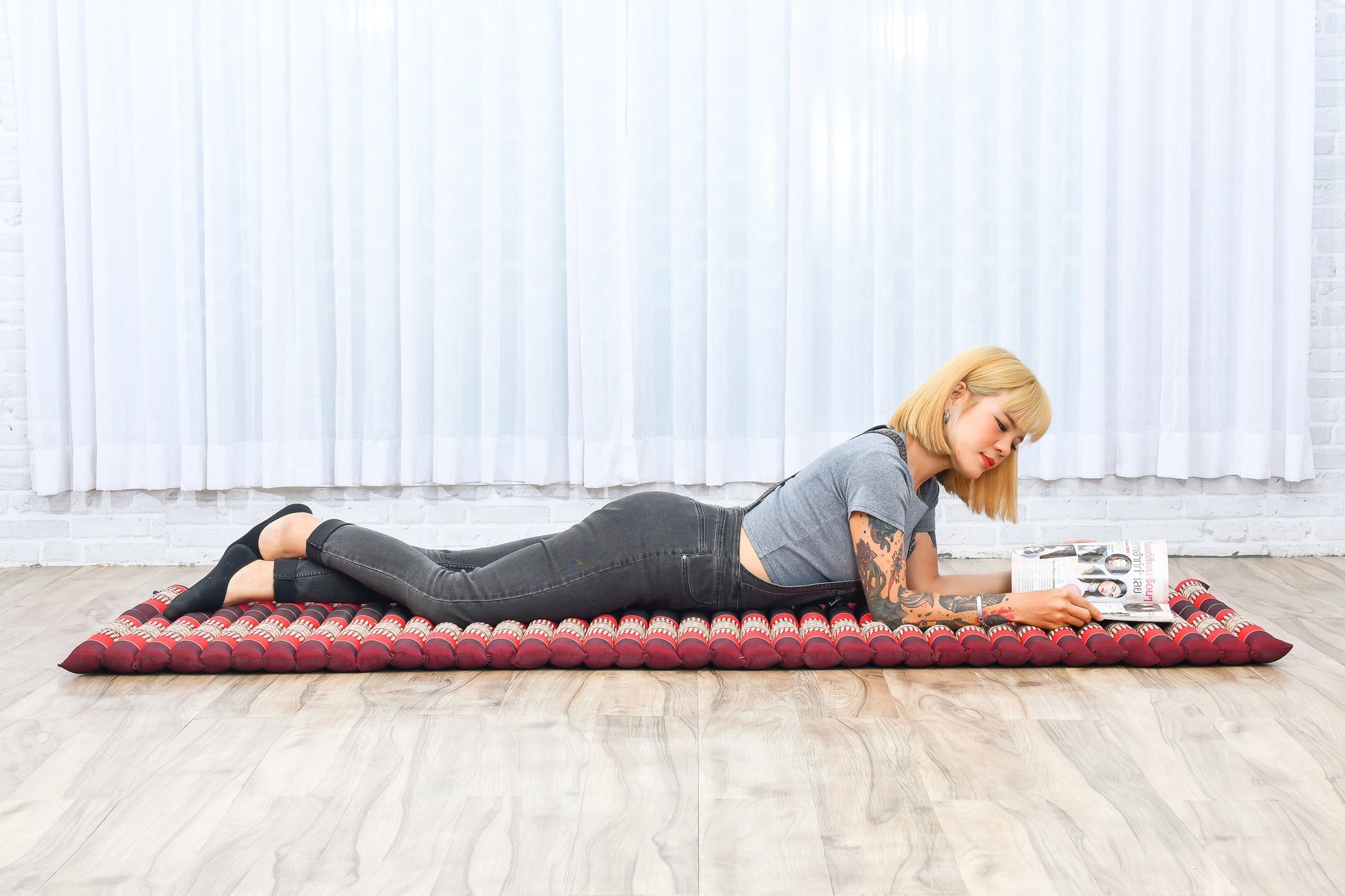 Kapok Roll-Up Mattress – Foldable Sleeping & Relax Mat with Cotton Cover for Home & Outdoor Use, Sf24 - Red, Brown, M: 190x70 cm