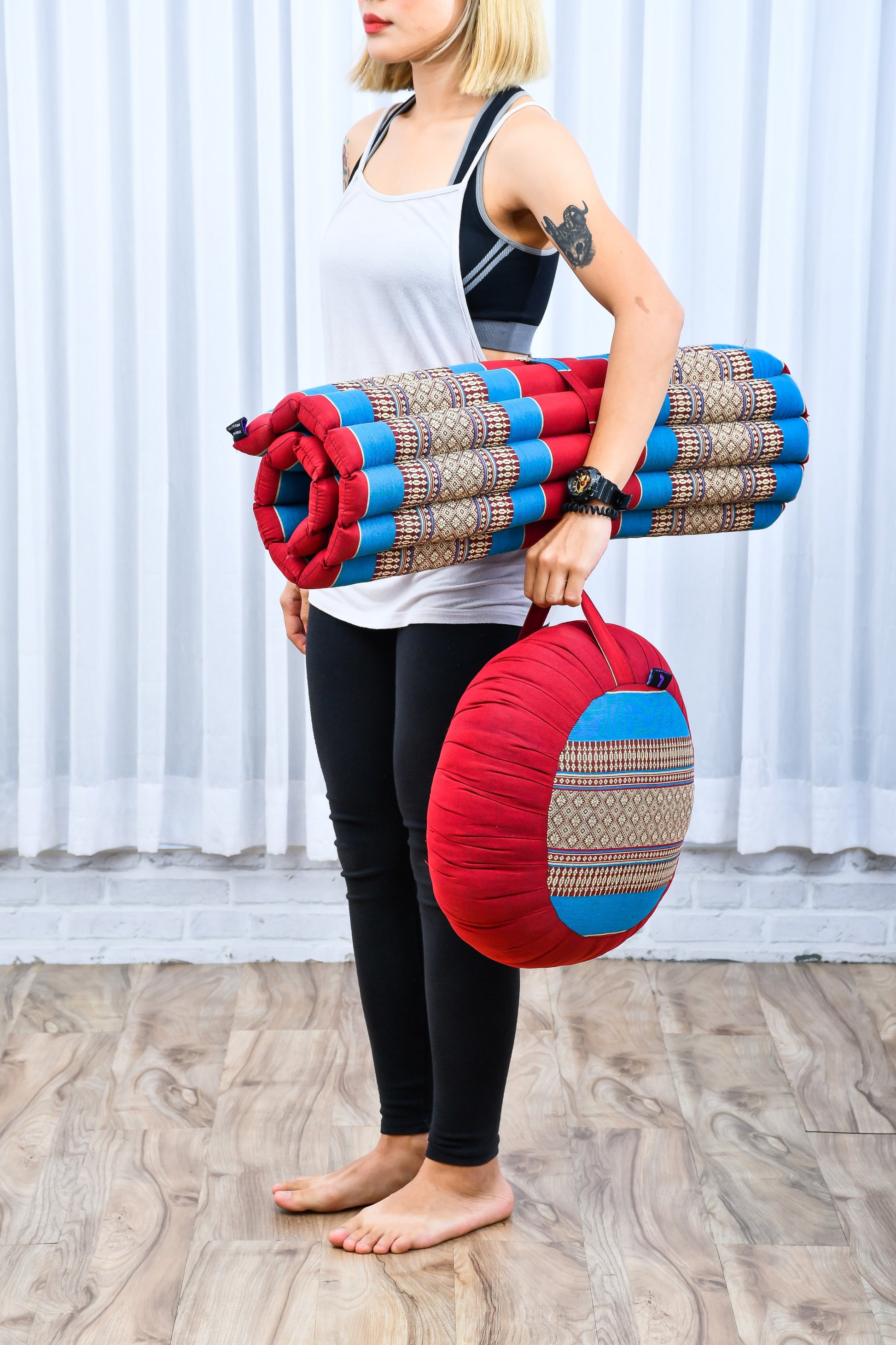 Kapok Meditation Cushion Set – Zabuton Mat & Zafu Seat Cushion with Cotton Cover, Sf27 - Blue, Red