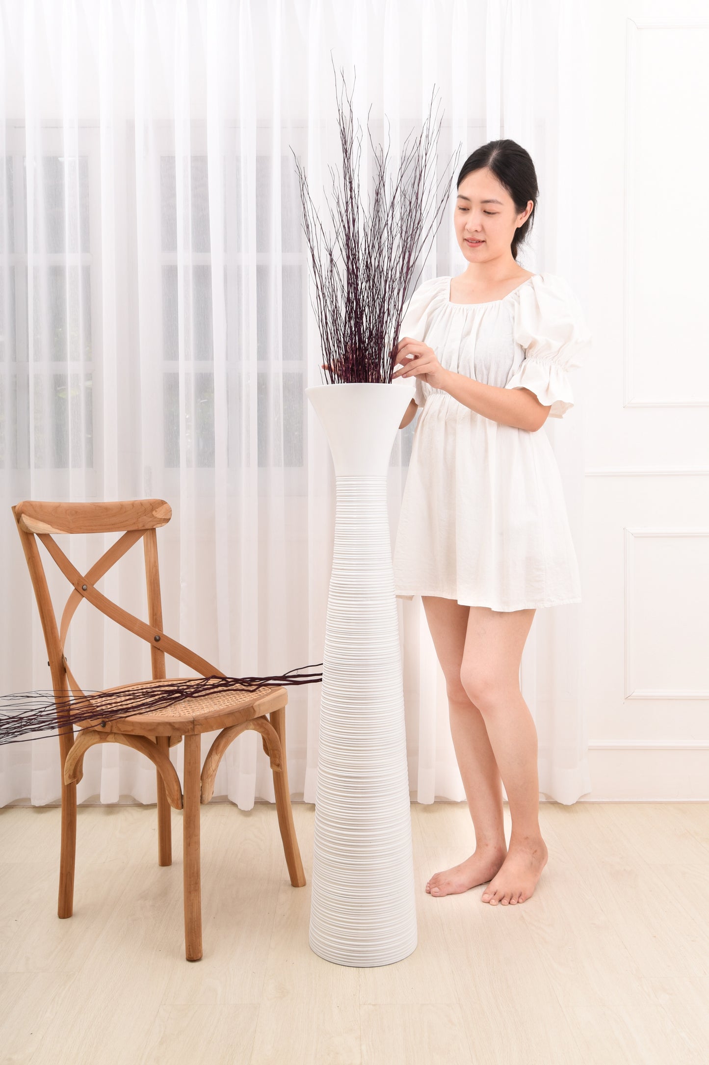 Large Mango Wood Floor Vase – Handcrafted Decorative Highlight from Thailand, white, 105 cm