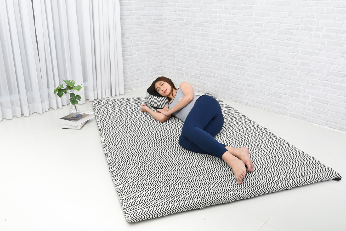 Kapok Roll-Up Mattress – Foldable Sleeping & Relax Mat with Cotton Cover for Home & Outdoor Use, Cbt5 - Black, XL: 190x145 cm