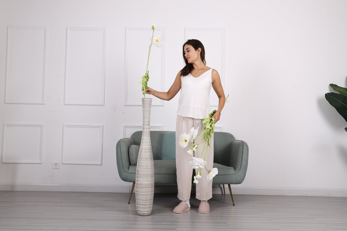 Large Resin Floor Vase – Stylish Waterproof Vase for Fresh & Dried Flowers, white wash, 105 cm