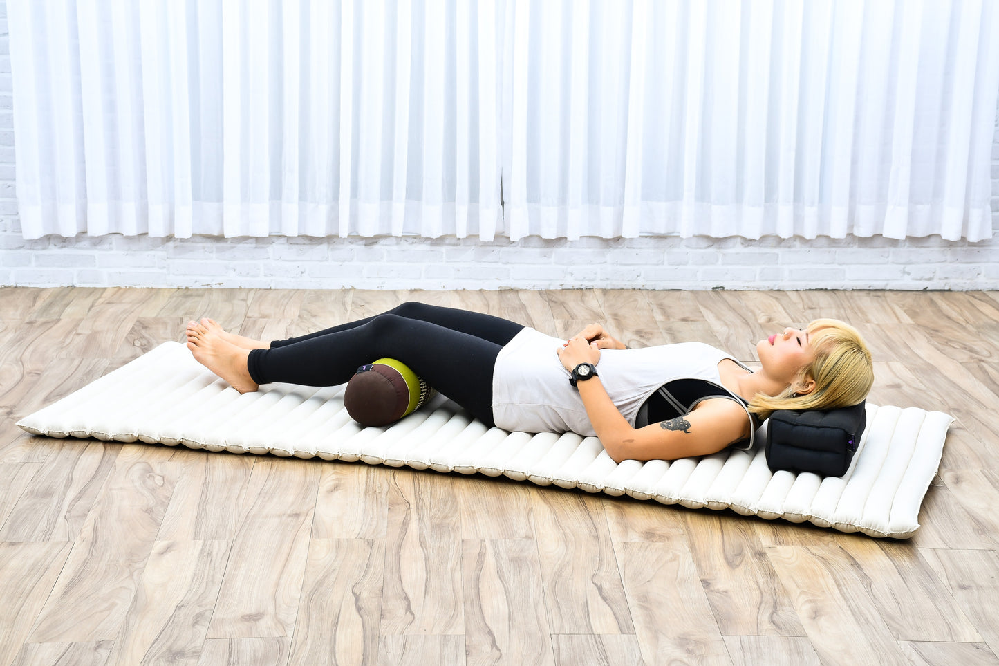 Yoga Roll Cushion – Compact Kapok Bolster & Meditation Pillow with Cotton Cover, Sf20 - Brown, Green