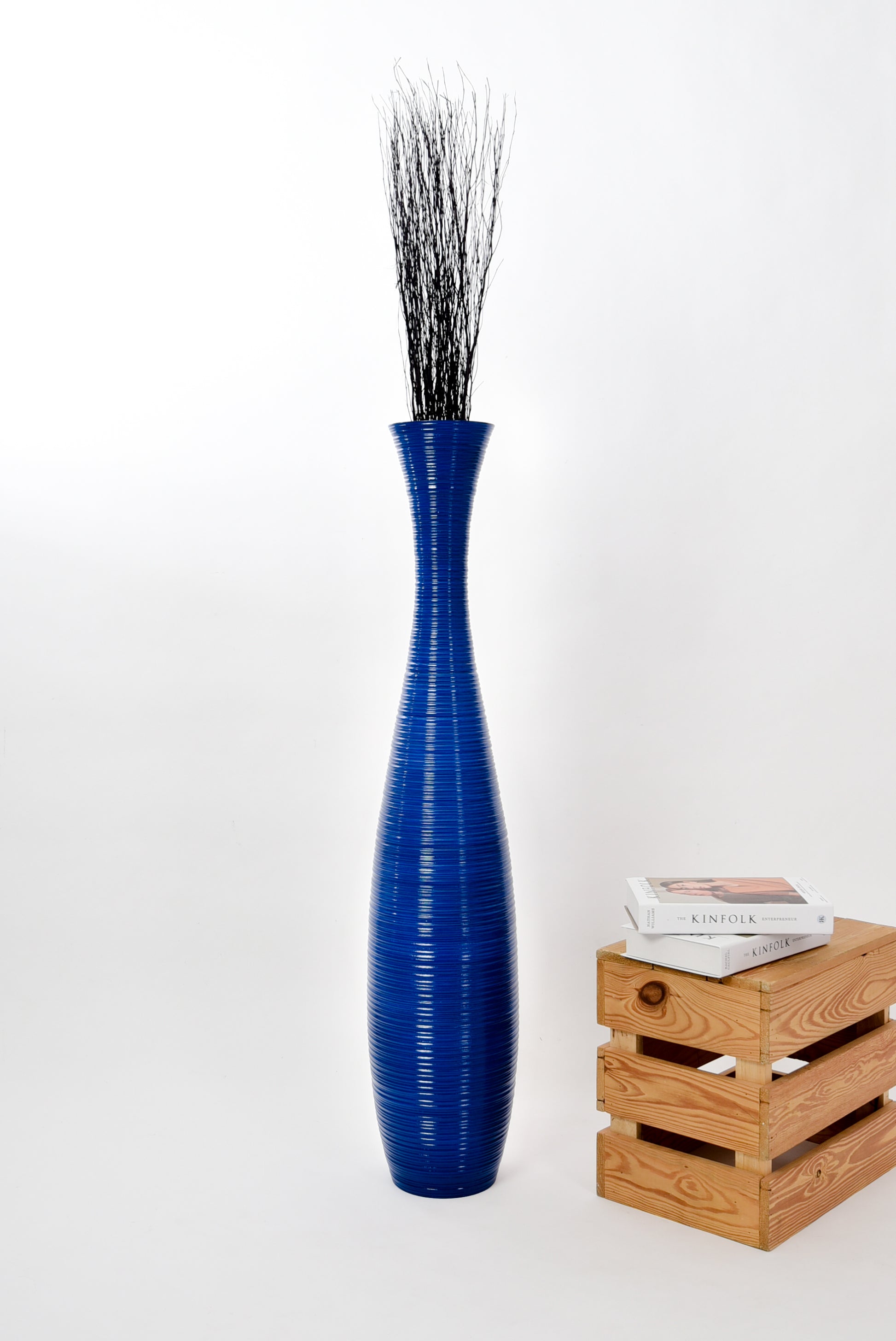 Large Mango Wood Floor Vase – Handcrafted Decorative Highlight from Thailand, 105 cm