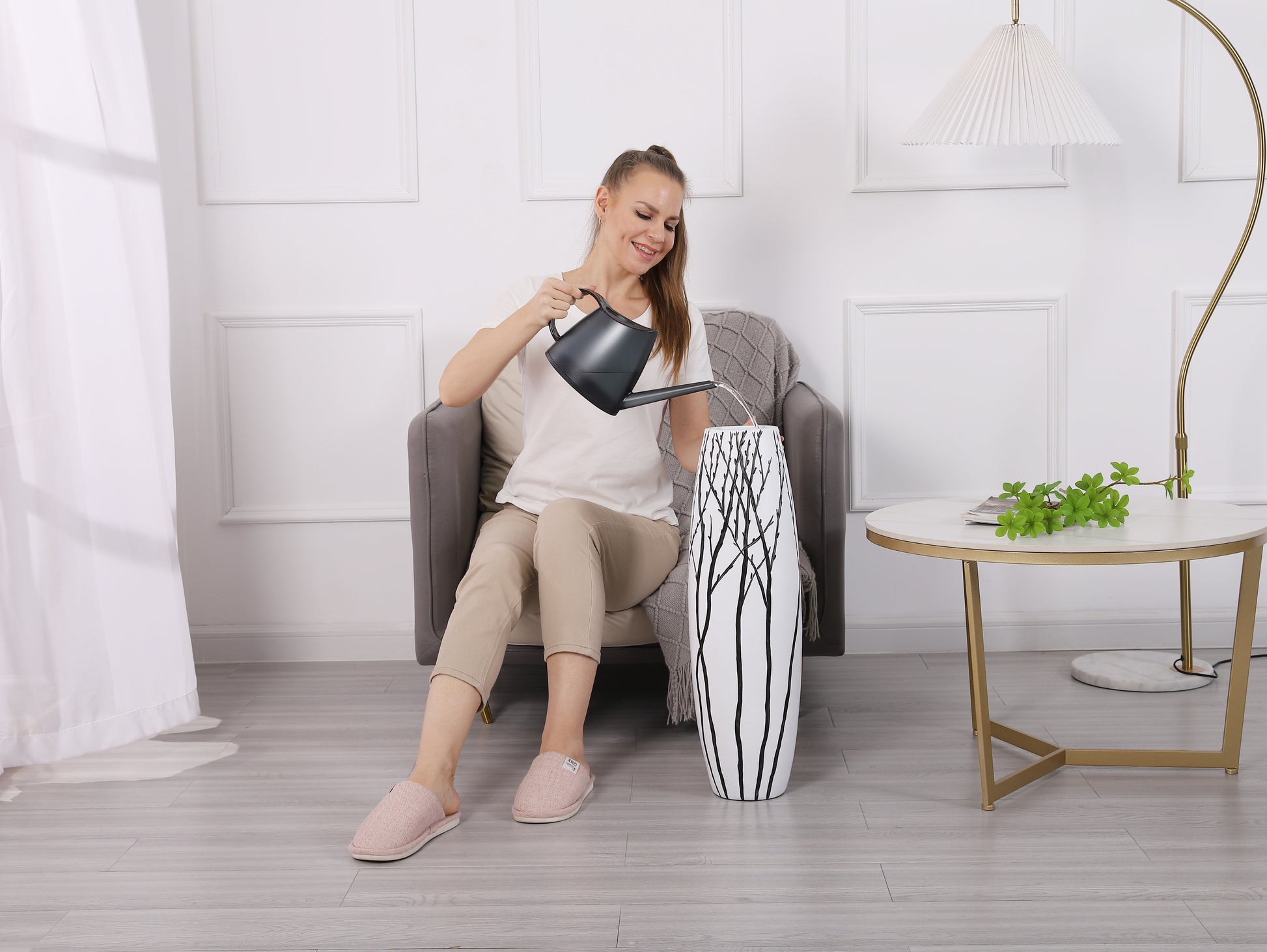 Large Resin Floor Vase – Stylish Waterproof Vase for Fresh & Dried Flowers, 65 cm