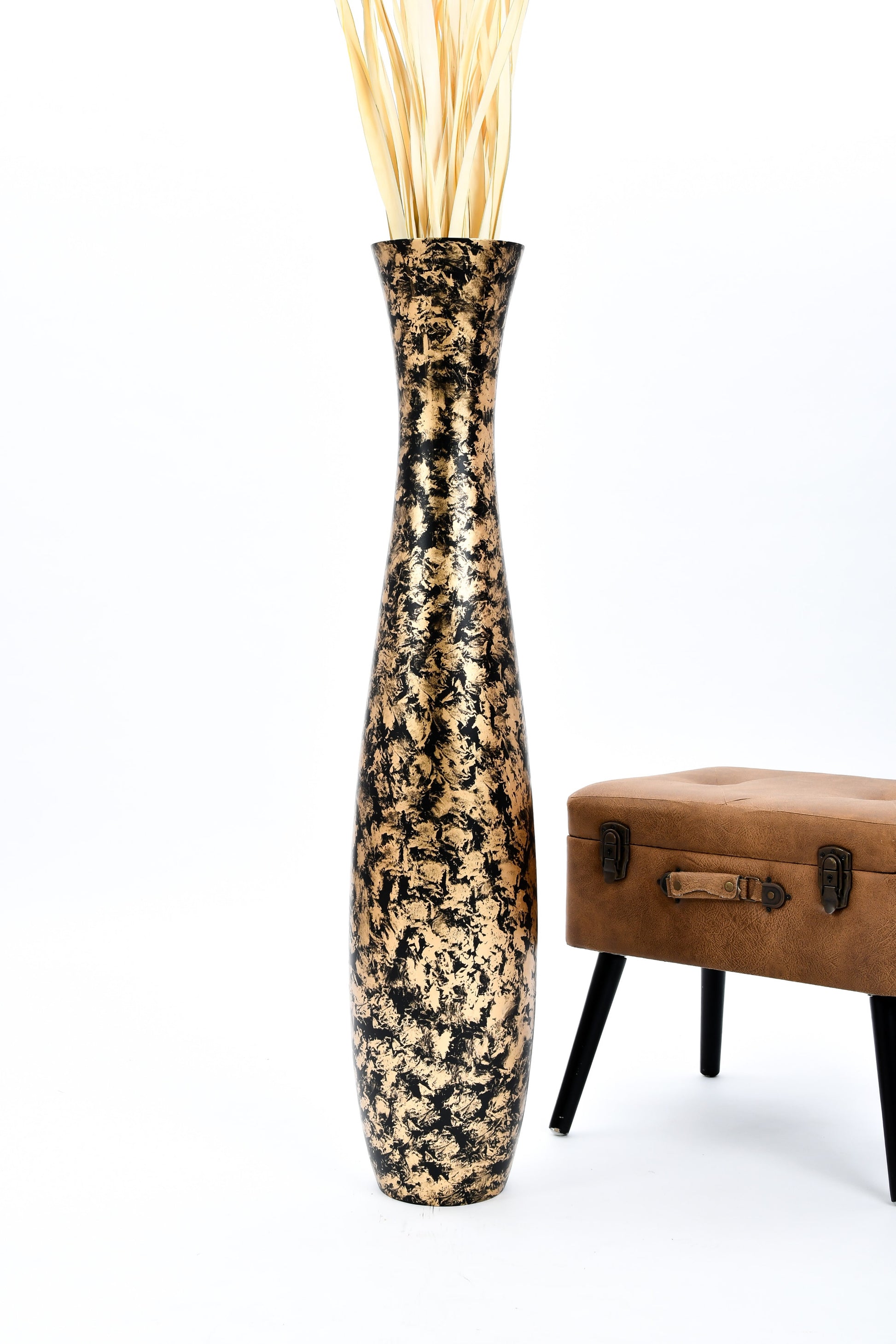 Large Mango Wood Floor Vase – Handcrafted Decorative Highlight from Thailand, 105 cm