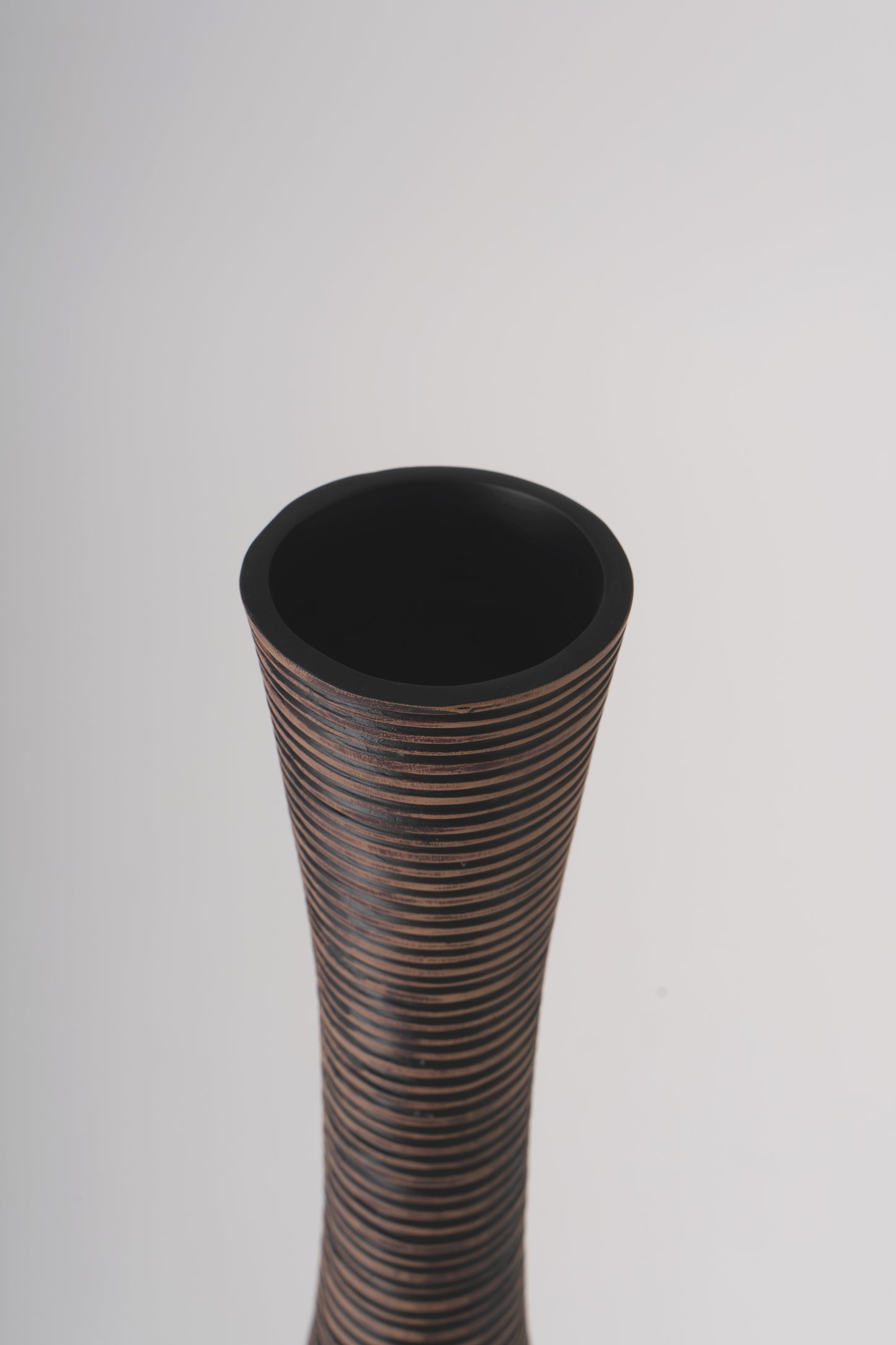 Large Resin Floor Vase – Stylish Waterproof Vase for Fresh & Dried Flowers, brown, 85 cm