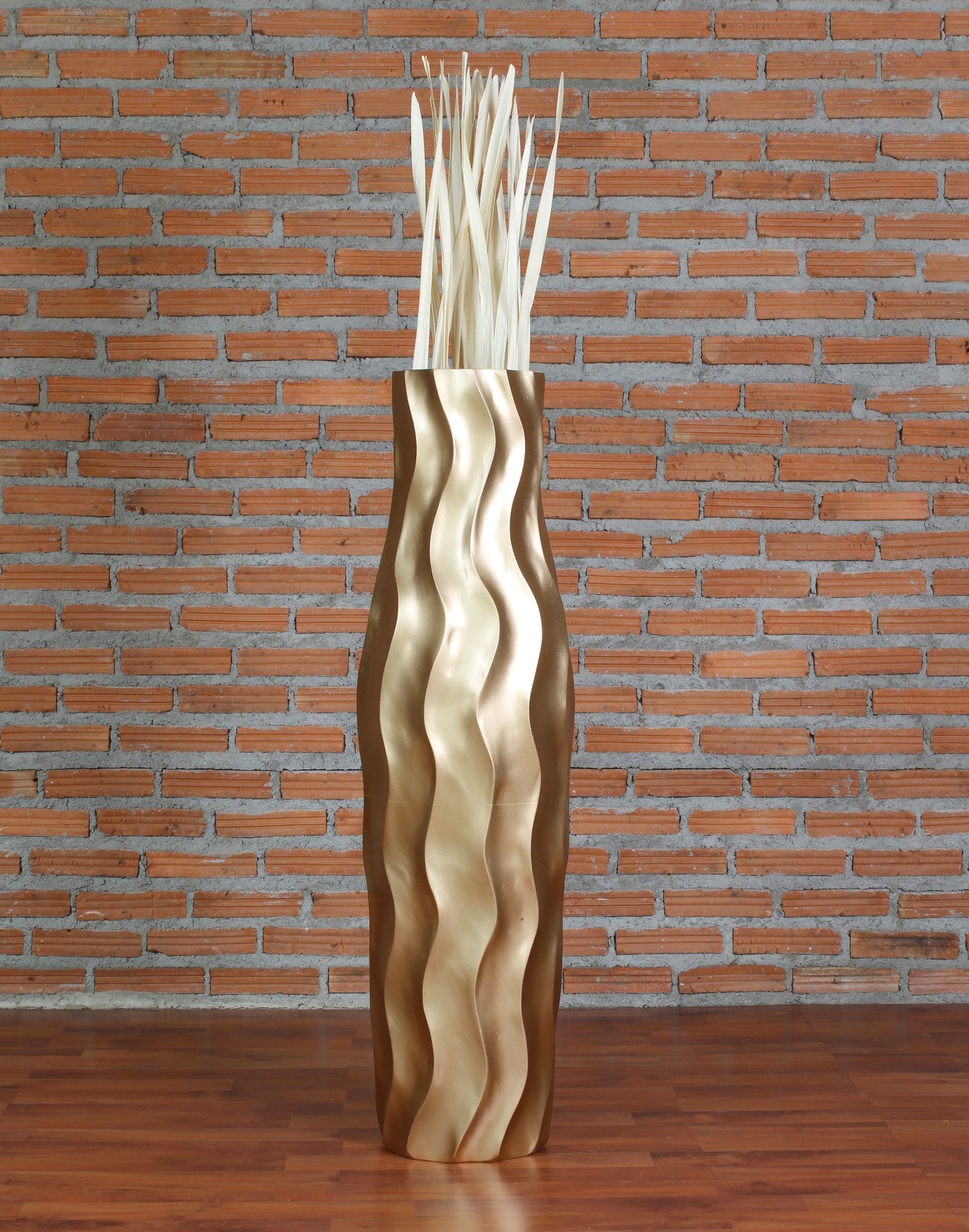 Large Mango Wood Floor Vase – Handcrafted Decorative Highlight from Thailand, 85 cm