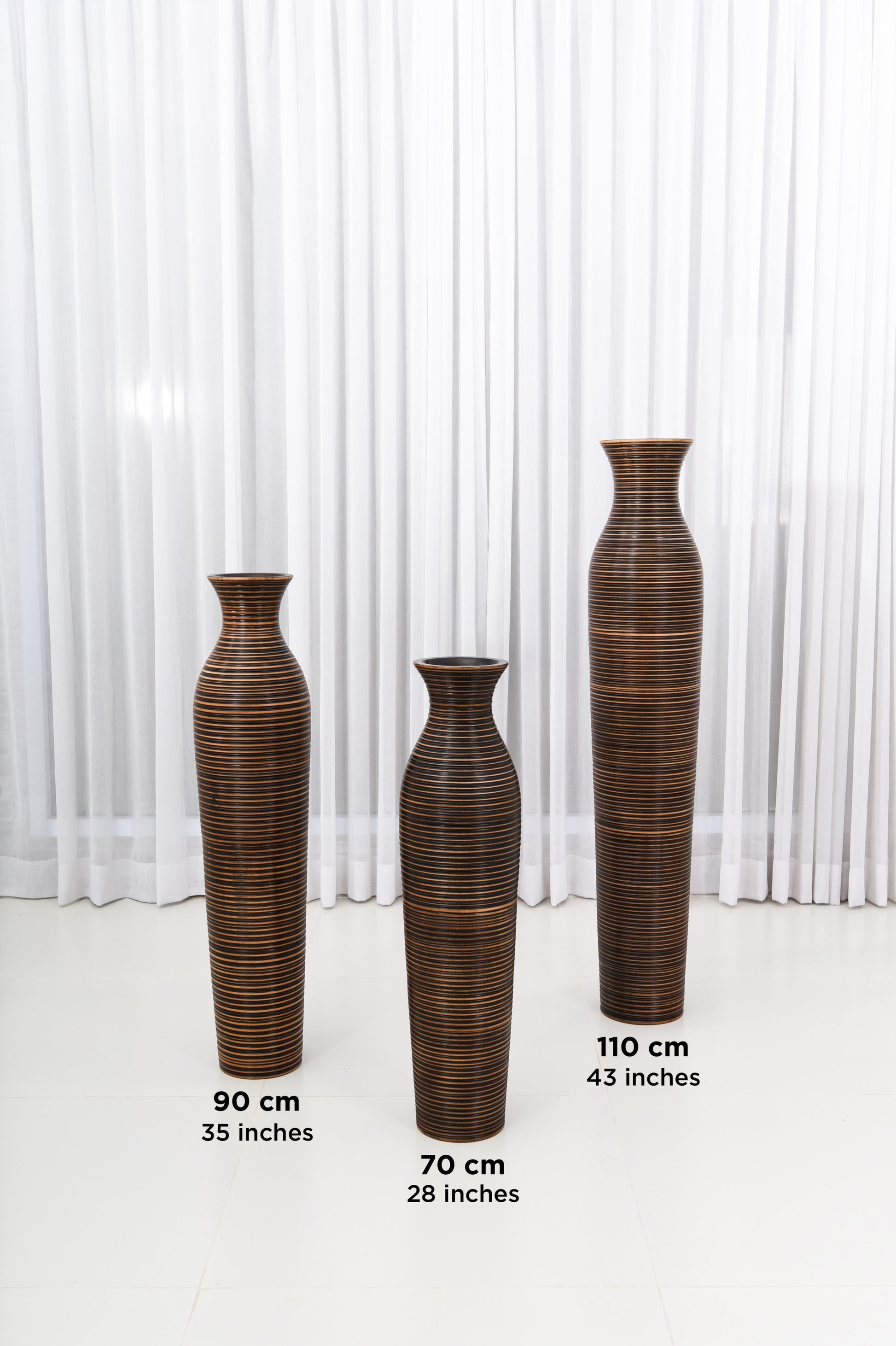 Large Mango Wood Floor Vase – Handcrafted Decorative Highlight from Thailand, 85 cm