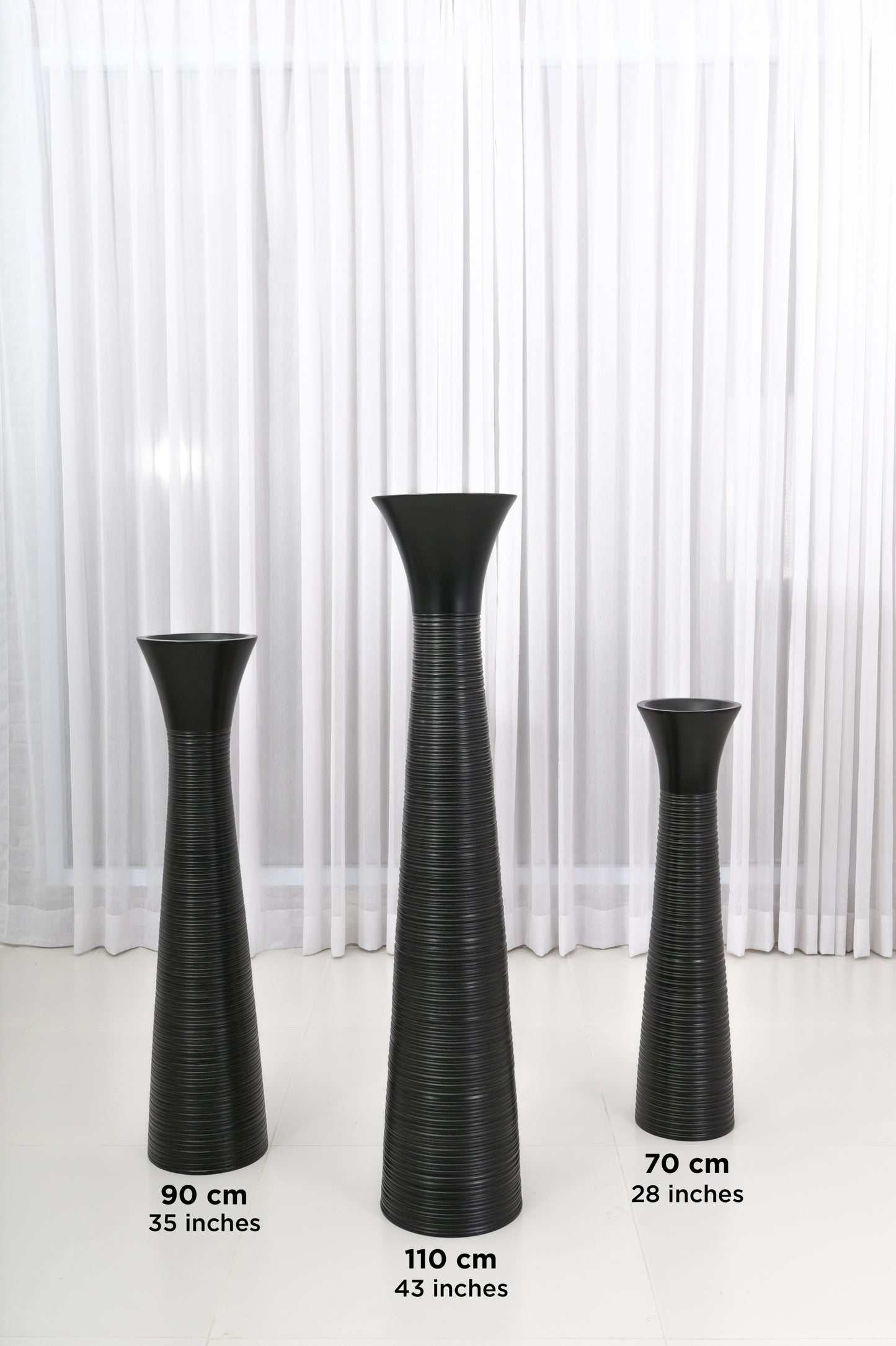 Large Mango Wood Floor Vase – Handcrafted Decorative Highlight from Thailand, 85 cm