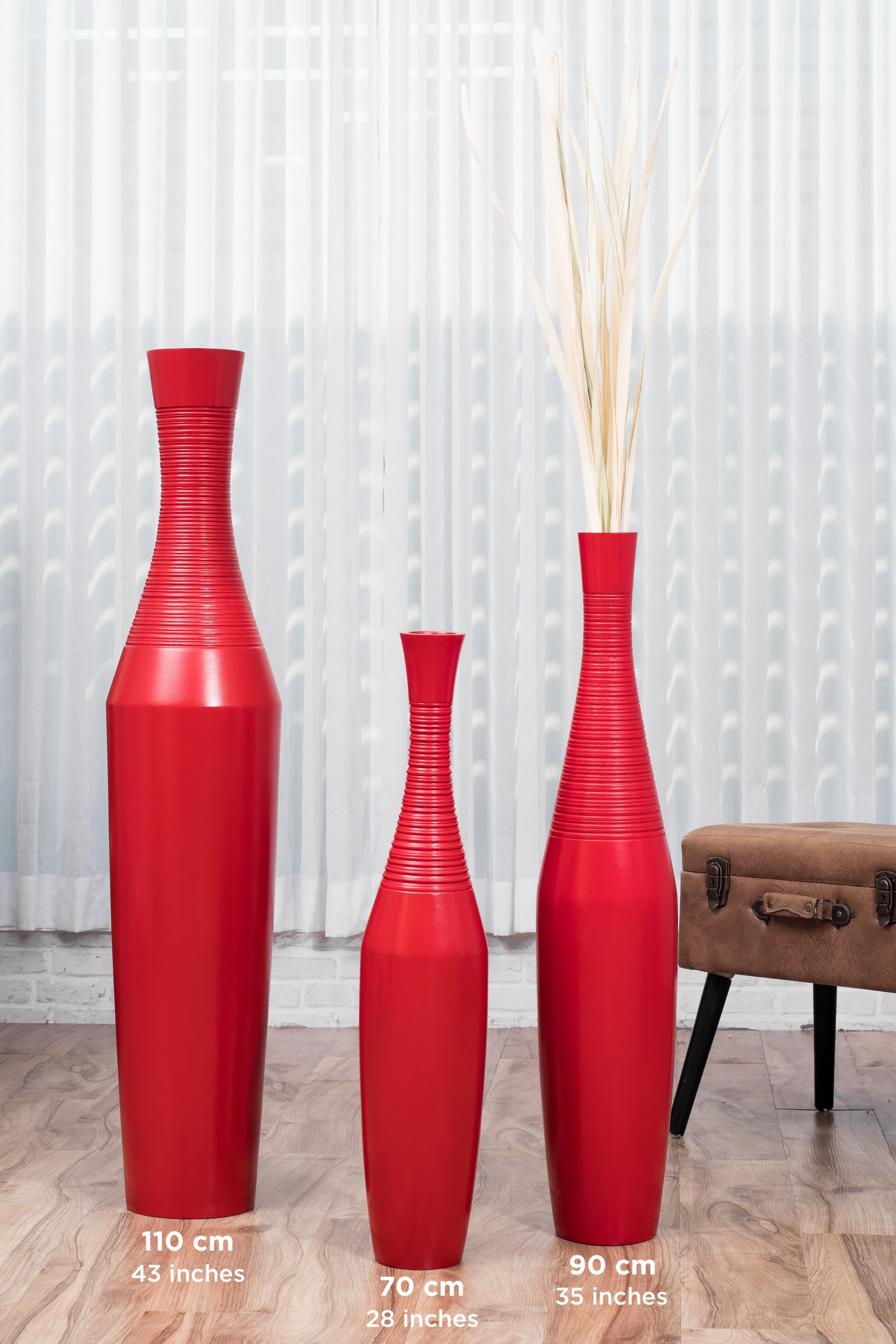 Large Mango Wood Floor Vase – Handcrafted Decorative Highlight from Thailand, 65 cm