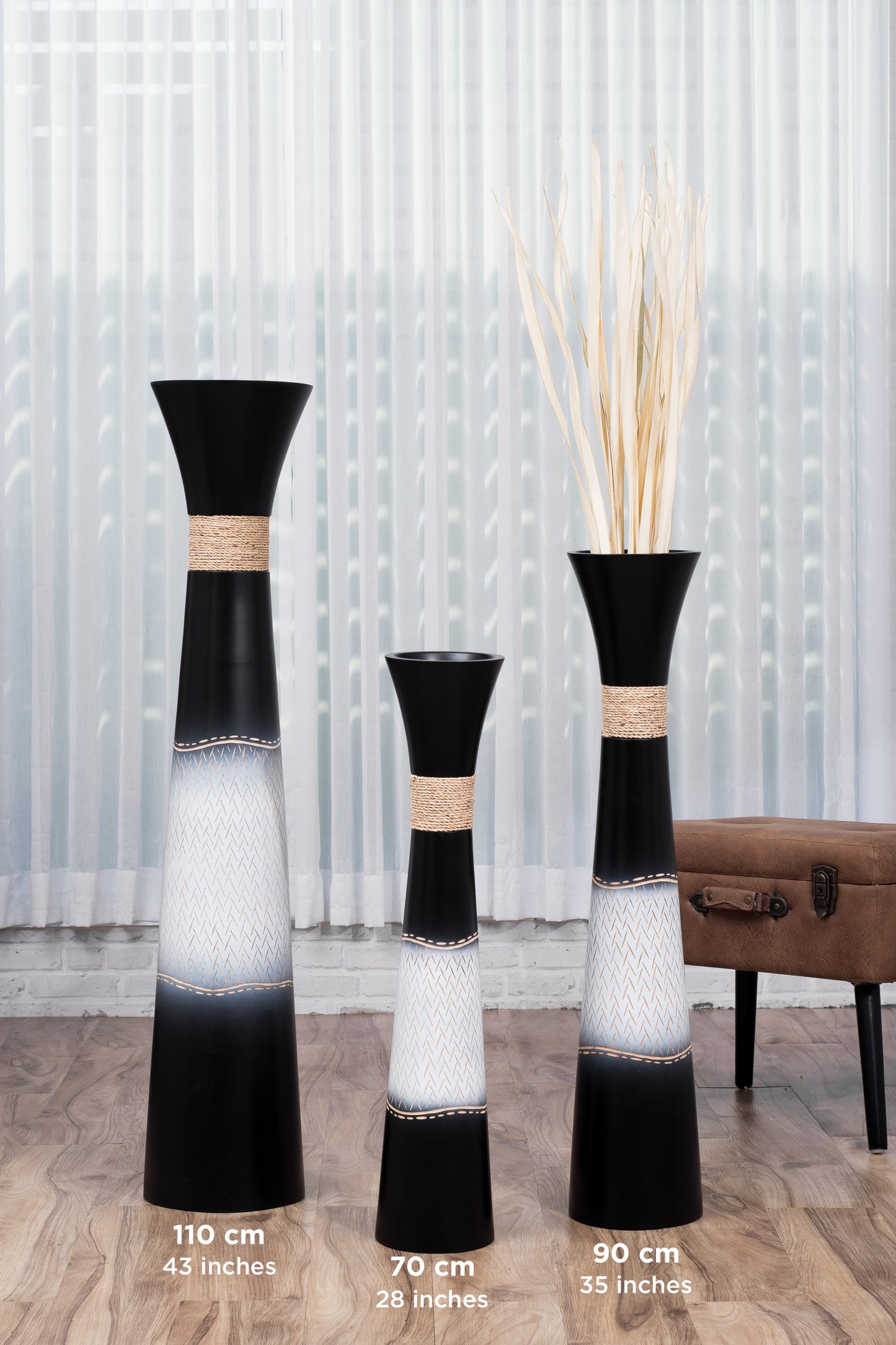 Large Mango Wood Floor Vase – Handcrafted Decorative Highlight from Thailand, black, white, 105 cm