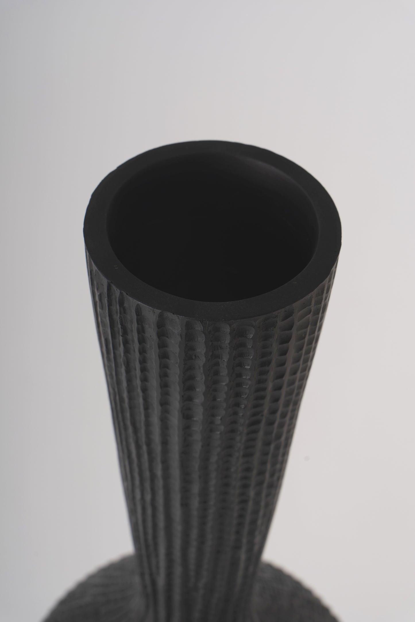 Large Resin Floor Vase – Stylish Waterproof Vase for Fresh & Dried Flowers, black, 85 cm